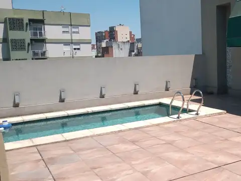 hermoso monoambiente con balcón