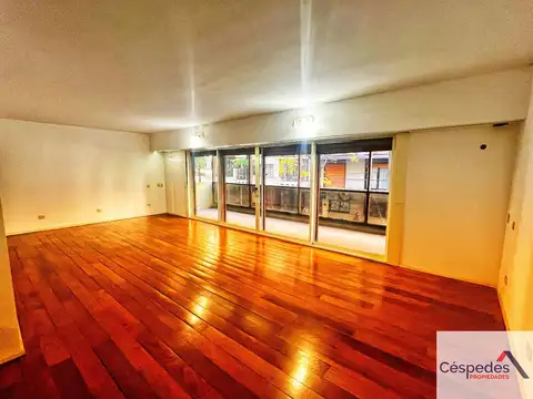 Departamento en venta de 3 dormitorios c/ cochera en Barrio Norte