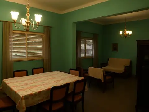 VENTA - CASA 3 DORMITORIOS BARRIO BELGRANO