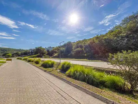 VENTA LOTE  B° LA DESEADA -SIN PENDIENTE 1037 M2  