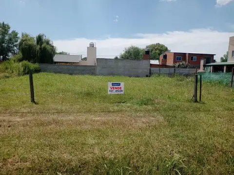 Terreno en  venta en Alvarez - Barrio el Caramelo.