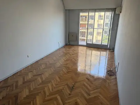 3 ambientes al frente con balcón Velez Sarsfield