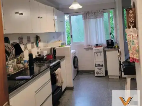 Departamento 4 ambientes con 2 baños