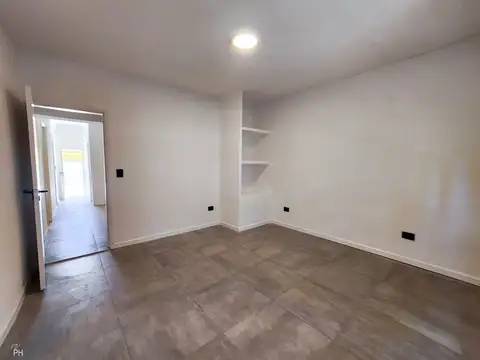 VENTA CASA 3 DORMITORIOS PLANTA ALTA ABASTO