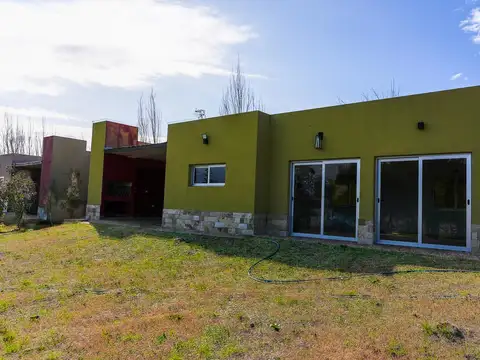 Venta monoambiente de 89,62 m² quincho y parque Colón Entre Ríos