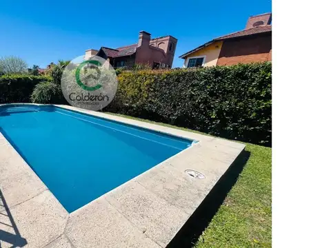Casa en Alquiler Temporal con 4 cocheras
