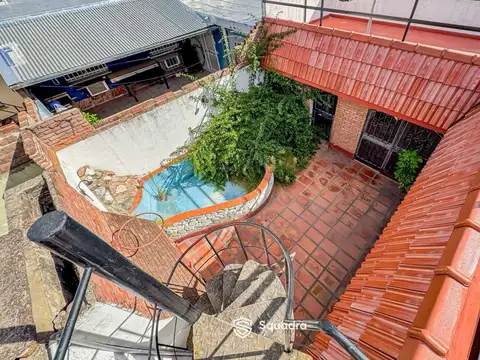 VENTA | PERMUTA - Casa 4 Dormitorios  - Alberdi, Rosario. APTO CRÉDITO.