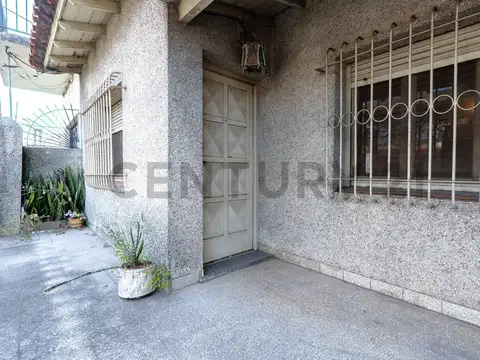 Blas Parera 1900, Piso 0