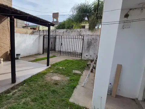 VENTA DUPLEX 3 DORMITORIOS 2 BAÑOS EN B. IPONA