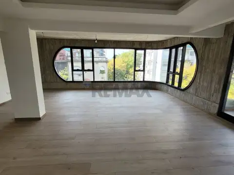 VENTA DTO 5 AMB C/BCON TERRAZA. Posesión inmediata