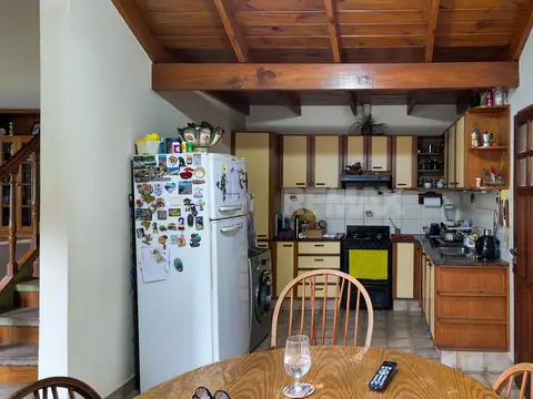 Depto Tipo Casa 5 ambientes con 2 baños