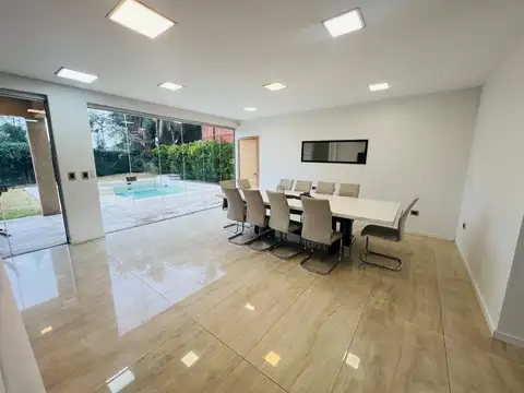 Casa en Venta al Este