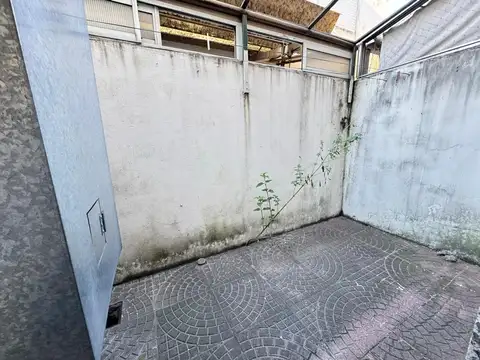 Depto Tipo Casa en Venta en Moron Sur, USD 52.000