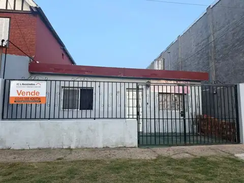 CASA EN VENTA BRASIL 500 ROSARIO