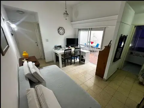 Departamento 2 ambientes con patio