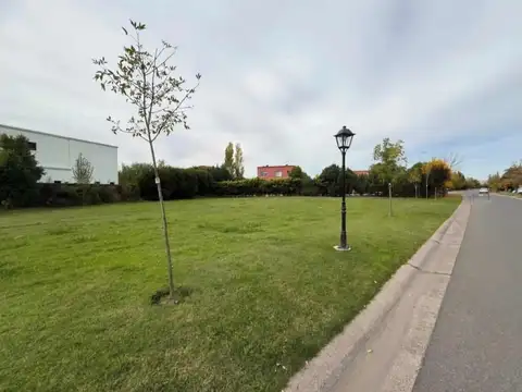 LOTE VENTA VILLA NUEVA BARRIO SAN FRANCISCO AMENITIES FUTBOL CLUB HOUSE PILETA EN ESQUINA