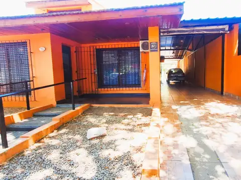 VENTA DE CASA SOBRE LOTE PROPIO – GRAN PARQUE Y UBICACIÓN