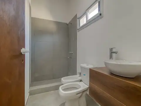 Dúplex venta, City bell. 3 dormitorios. A estrenar