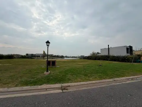 Terreno en Venta en Countries y Barrios Cerrados en Pilar, USD 57.000