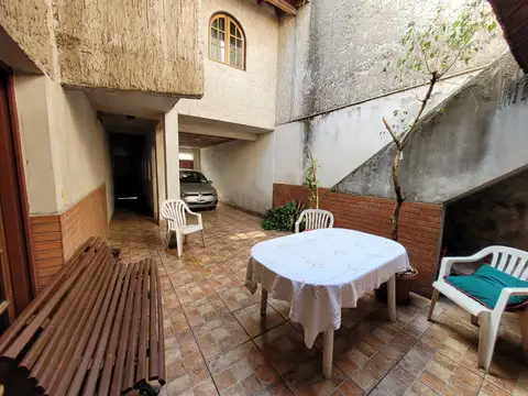 Casa en Venta en Parque Chacabuco, USD 155.000