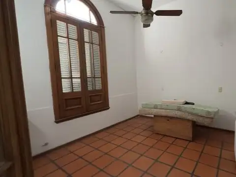 Local en Alquiler 96 años