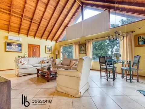 Casa mas 2 cabañas en Sierra de los Padres 2.5Ha