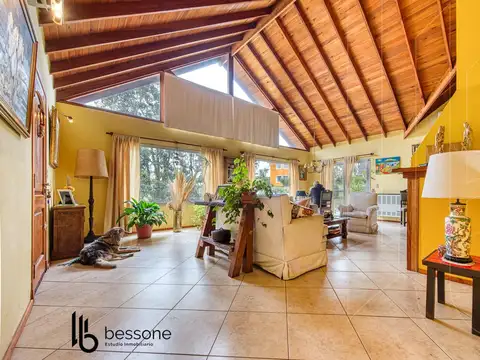 Casa mas 2 cabañas en Sierra de los Padres 2.5Ha