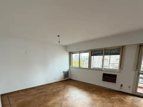 Departamento 5 ambientes con 2 baños