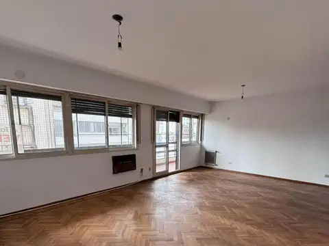 VENTA- Departamento en calle Cordoba  al 1800