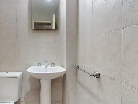 Casa 7 ambientes con 3 baños