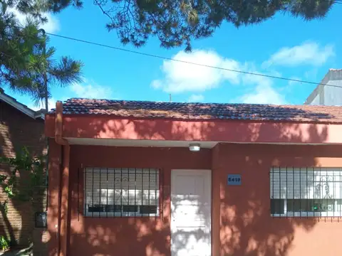 CASA VENTA EN LA LUCILA 3 AMB CON GARAGE