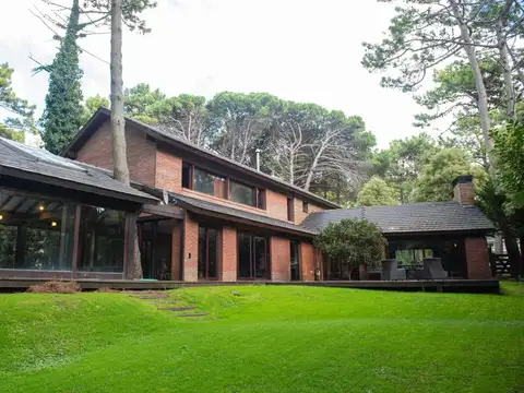 Casa en Venta en Carilo, USD 650.000