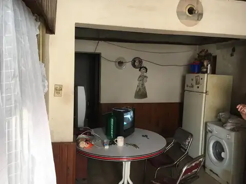 Casa 5 ambientes con 2 baños