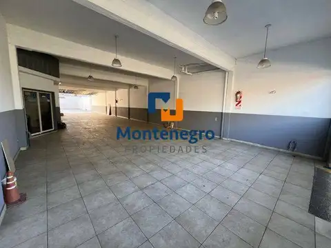 Excelente local comercial de 364m² en San Andrés