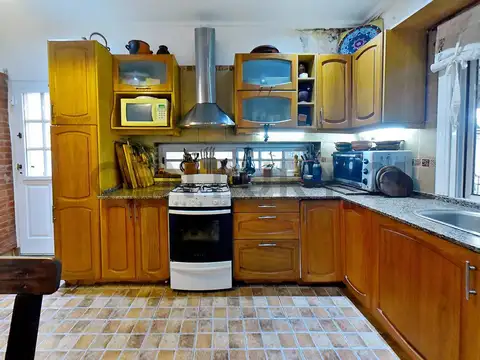 Arquimedes 200, Piso 0