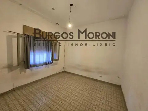 VENTA CASA MULTIFAMILIAR DE 5 AMBIENTES. RAMOS MEJIA
