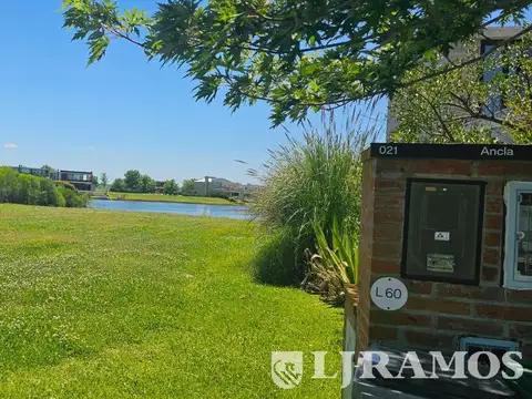 Terreno en Venta de 965,0 m2