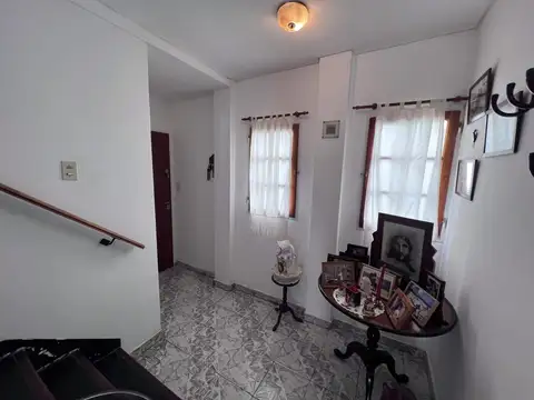 Depto Tipo Casa en Venta en Villa Pueyrredon, USD 145.000