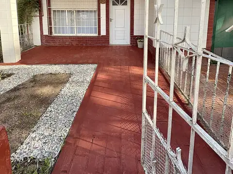 Casa en Venta en Barrio Granadero Baigorria, USD 69.000