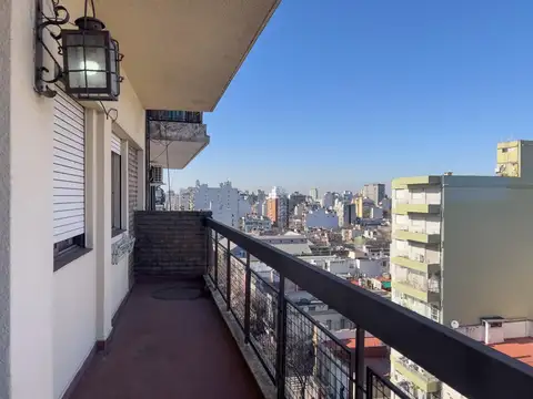Departamento en  Venta 3 Amb Balcon - BALVANERA