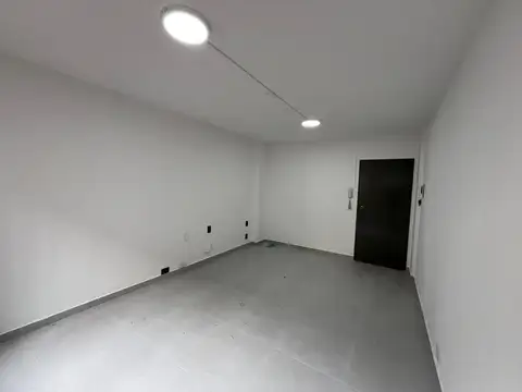 Oficina en Alquiler 35 años