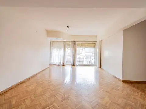 Venta Semi Piso -3 dormitorios + Dorm de servicio