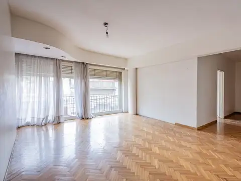 Venta Semi Piso -3 dormitorios + Dorm de servicio