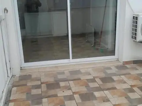 Depto Tipo Casa 2 ambientes con 1 baño