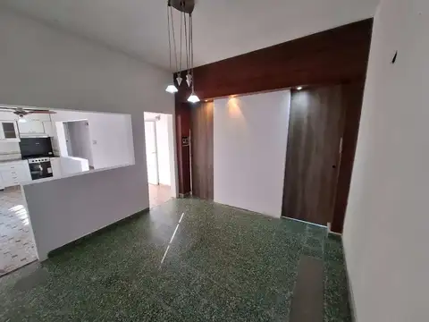 Depto Tipo Casa en Alquiler 26 años