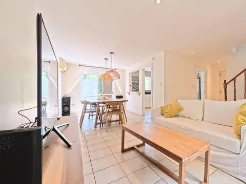 Depto Tipo Casa en Venta con 2 cocheras