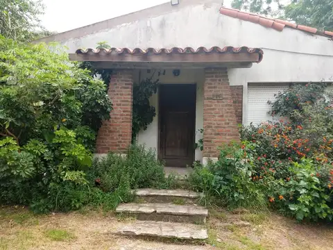 Calle Belisario Roldán 3350