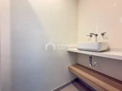 Depto Tipo Casa 3 ambientes con 2 baños