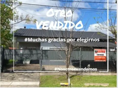 Casa en Venta con 2 cocheras