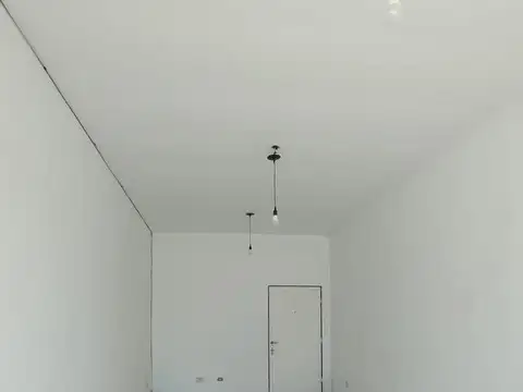 Local en alquiler, Alem al 100